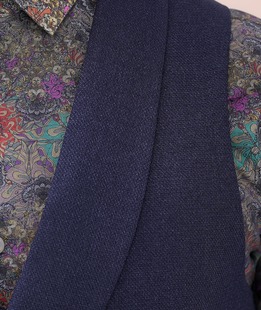 Луксозен мъжки елек в тъмно синьо двуредов