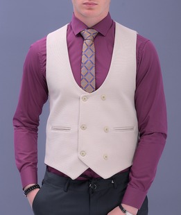 Елегантен бежов мъжки елек с два реда от копчета 