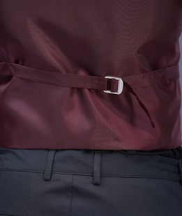 Елегантен двуредов мъжки елек цвят бордо