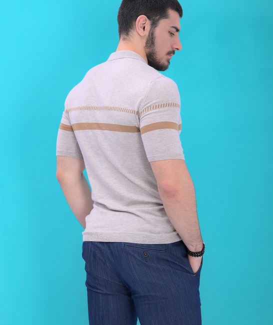 Мъжка поло тениска с яка в бежаво на ивици