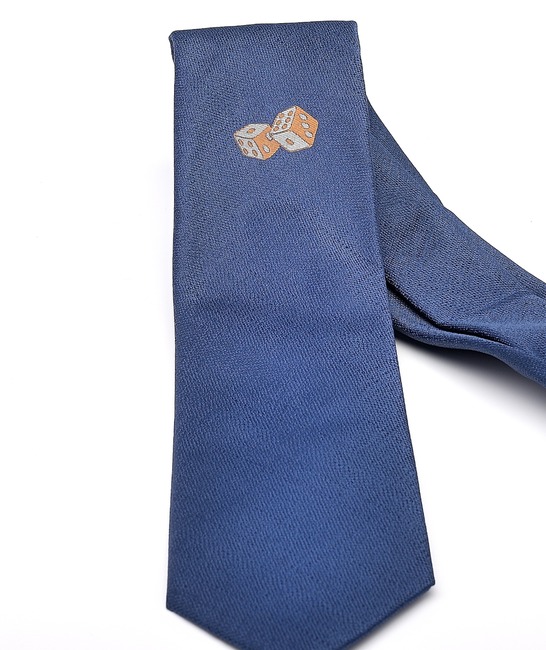 Elegance вратовръзка с бродерия зарче и кърпичка