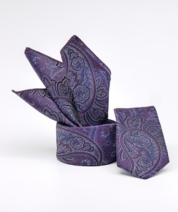 Стилна лилава вратовръзка на пейсли елементи