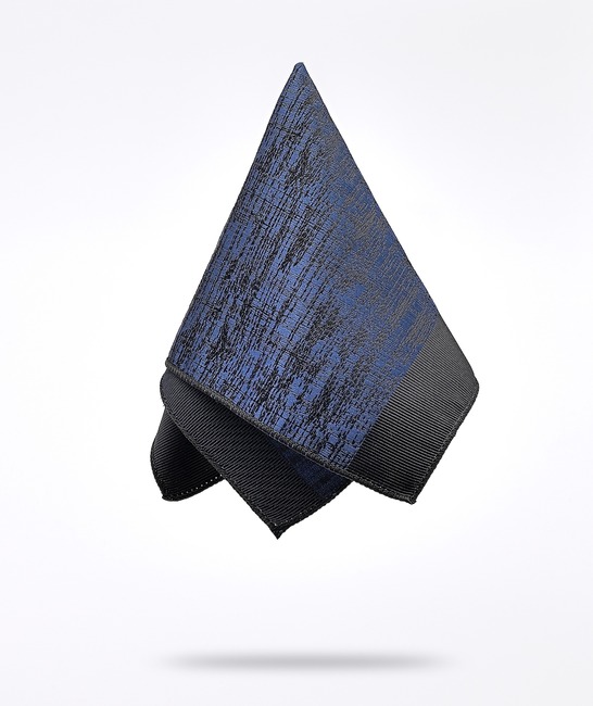 Синя elegance вратовръзка с абстрактни черни линии