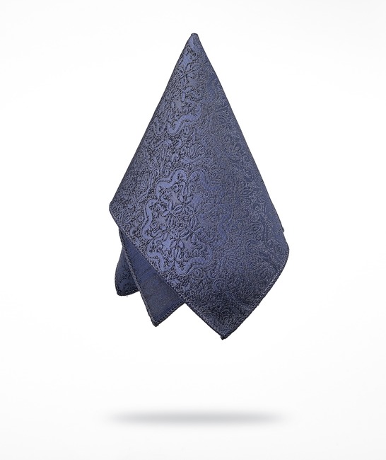 Мъжка тясна вратовръзка с пейсли елементи тъмно син цвят