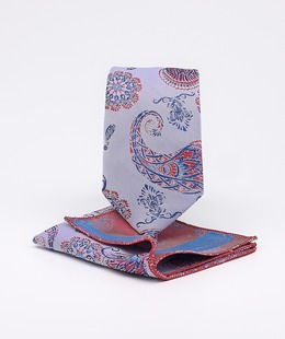 Синя елегантна вратовръзка с червени пейсли елементи