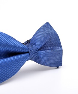 Класическа стилна папионка в цвят морско синьо