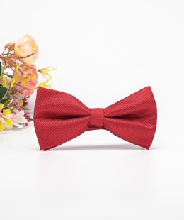 Елегантна папионка в червено мъжка