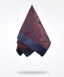 Мъжка вратовръзка цвят тъмно бордо с грапава текстура