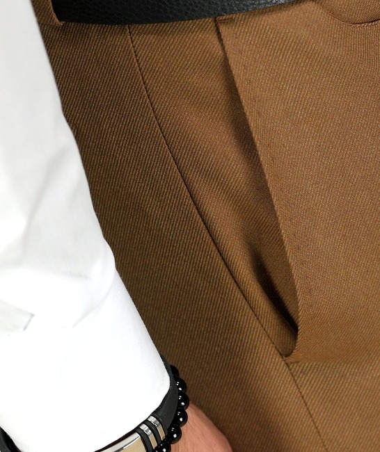 Елегантен мъжки панталон в кафяво с италиански джоб