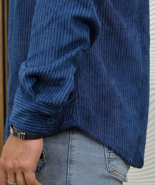 Джинсова мъжка риза в синьо с два джоба