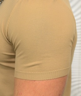 Бежова мъжка блуза с къс ръкав тип боди