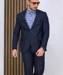 Мъжки елегантен костюм от две части в тъмно синьо