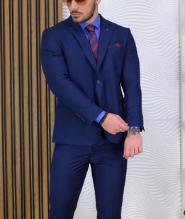 Трендов мъжки костюм от две части на тънко раие