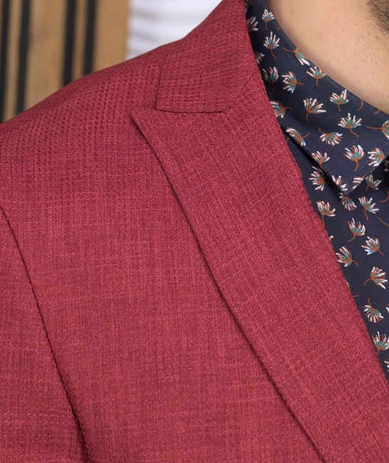 Елегантно мъжко сако в бордо с едно копче