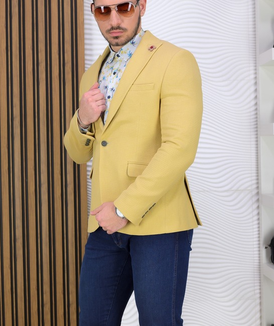 Модерно мъжко жълто вталено сако
