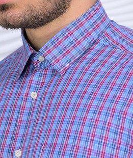 Карирана риза с дълъг ръкав и джоб в червено