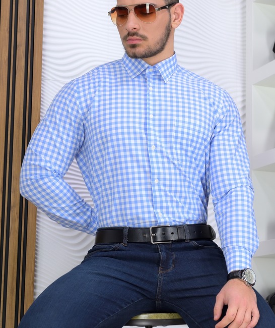 Класическа карирана риза с джоб в синьо и бяло