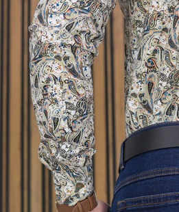 Цветна Slim Fit риза на пейсли елементи