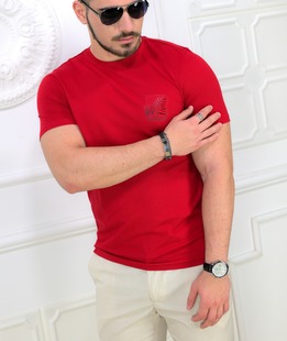 Изтънчена мъжка тениска в червен цвят
