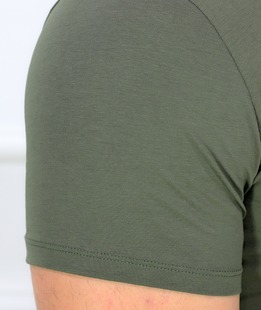 Елегантна мъжка тениска с къс ръкав в зелено