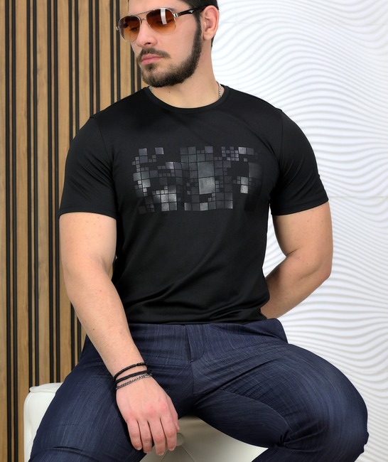 Удобна и много практична мъжка тениска в черно