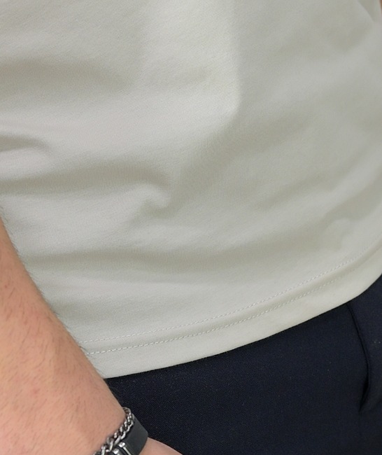 Мъжка тениска с модерна апликация в бежово
