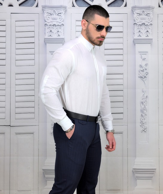 Regular Fit бяла ленена риза с джоб със закопчаваща се яка